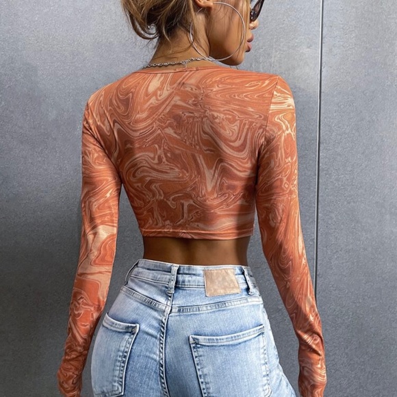 3/$40 (bundle) Marble print drawstring crop top - Picture 4 of 4